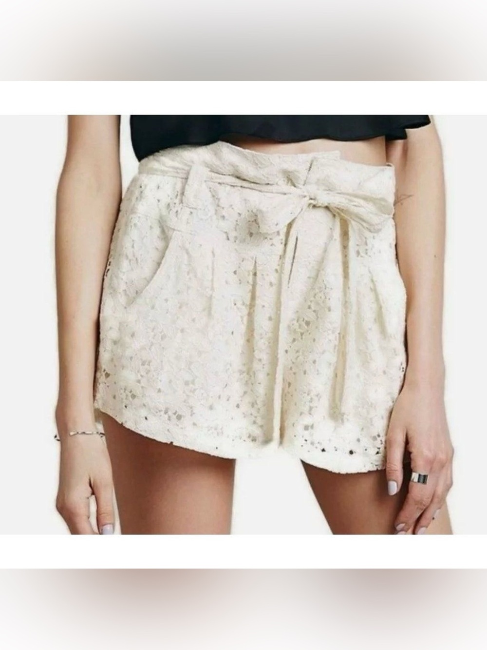 Free People Cream Lace Paper Bag Shorts Size 8